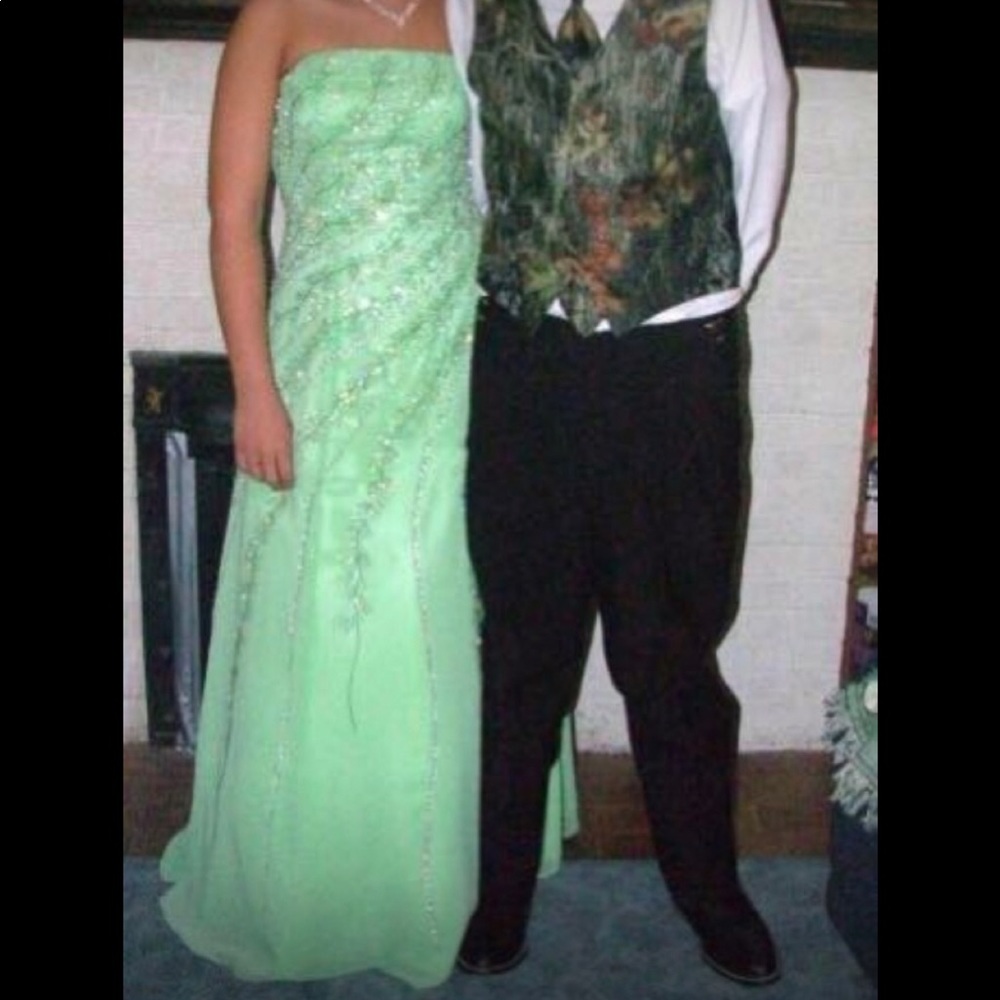 Size 9 Formal dress
